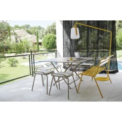 Table De Jardin 8 Personnes FERMOB Cargo 128 X 128 Cm - Muscade -Fatboy Boutique 024114 table jardin fermob cargo 128 128 cm muscade ambiance 2
