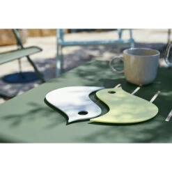 Dessous De Plat FERMOB Oiseaux - Citron Givré / Blanc Coton -Fatboy Boutique 300211 dessous plat fermob oiseaux citron givre blanc coton ambiance