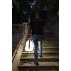 Lampe Nomade FERMOB Balad Bamboo H 38 Cm -Fatboy Boutique 365300 lampe nomade fermob balad h 38 bamboo ambiance 4