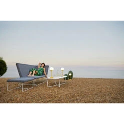 Lampe FERMOB Mooon! - Miel -Fatboy Boutique 5302 lampe mooon miel 4 min