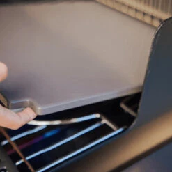 Pierre à Pizza Weber Crafted Pour Barbecue -Fatboy Boutique 7681 pierre pizza barbecue weber crafted ambiance 3