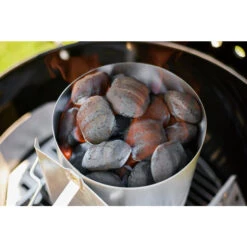 Briquettes De Noix De Coco Weber - 4 Kg -Fatboy Boutique briquettes noix coco weber ambiance 1