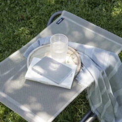 Repose-pieds LAFUMA Next Batyline Iso - Seigle -Fatboy Boutique lfm2718.8548 repose pieds lafuma next batyline iso seigle ambiance